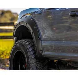 Poszerzenia błotników przód i tył Rough Country Defender Pocket Ford F150 15-20